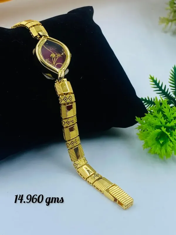 Gold Female Watch Lw9