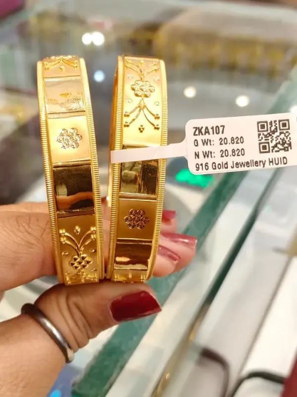 Gold kara Zka107