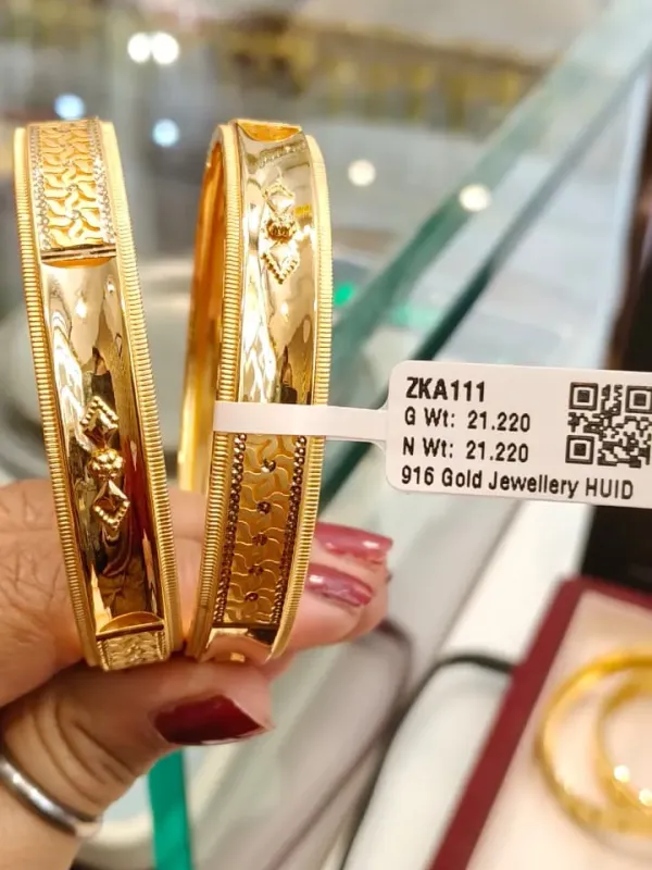 Gold kara Zka111