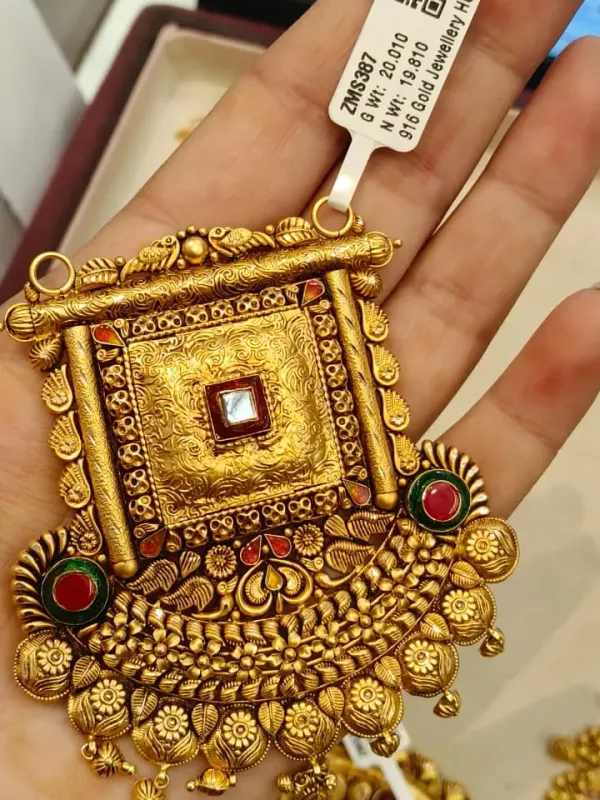 Gold Antique Mangalsutra Pendent Zms387