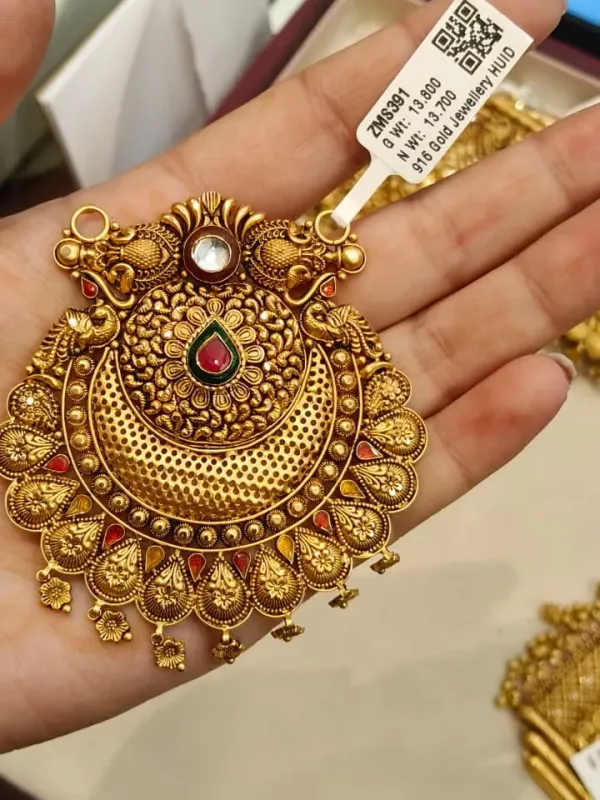 Gold Antique Mangalsutra Pendent Zms391