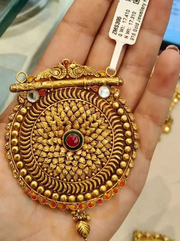 Gold Antique Mangalsutra Pendent Zms395